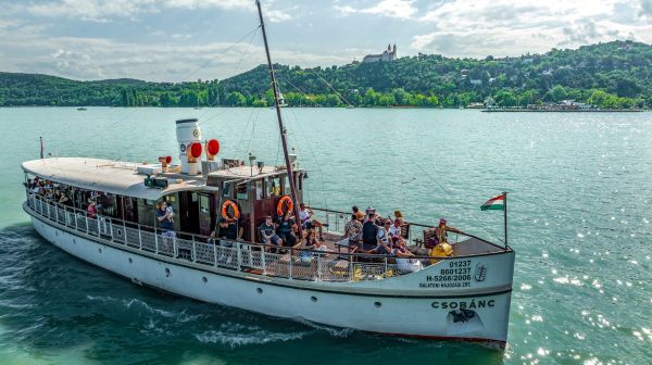 Spring half-penny offer at Lake Balaton with boat trip - free cancellation Balatonfüred