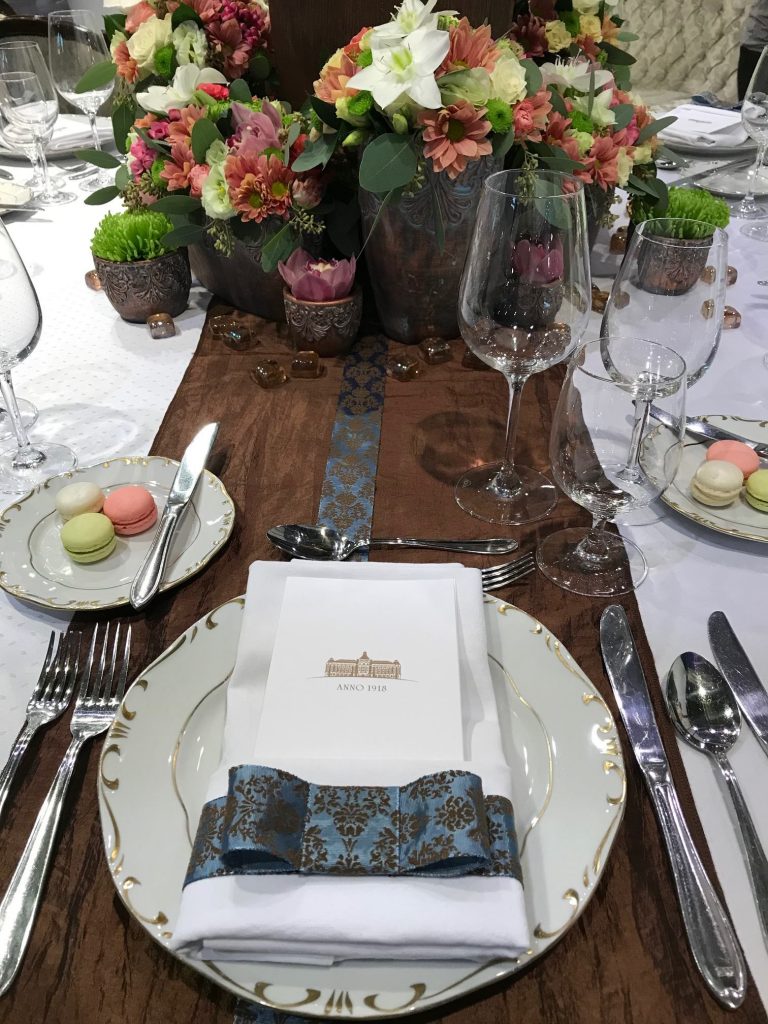 wedding table