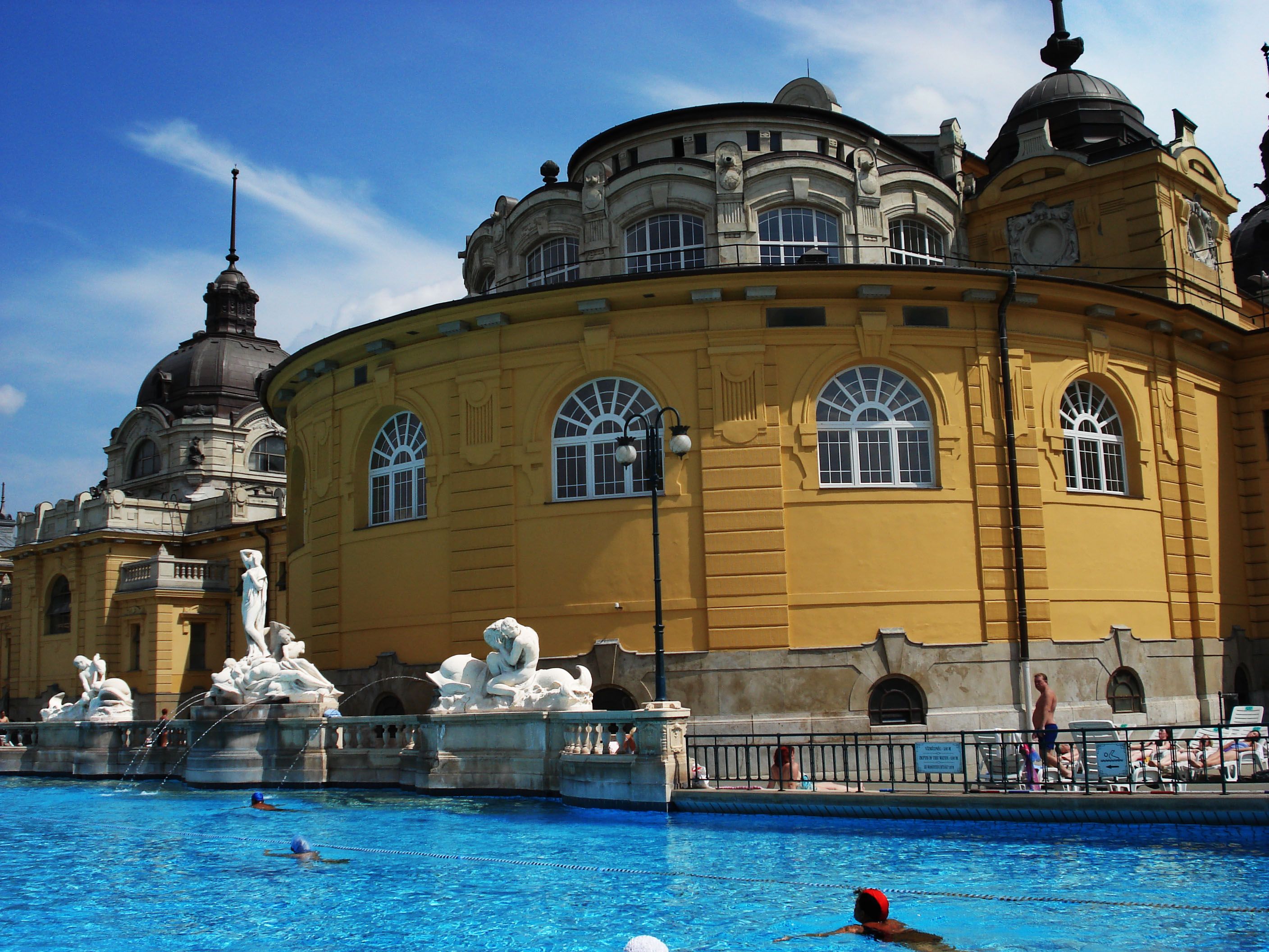 Széchenyi Bath with Outdoor Pool
