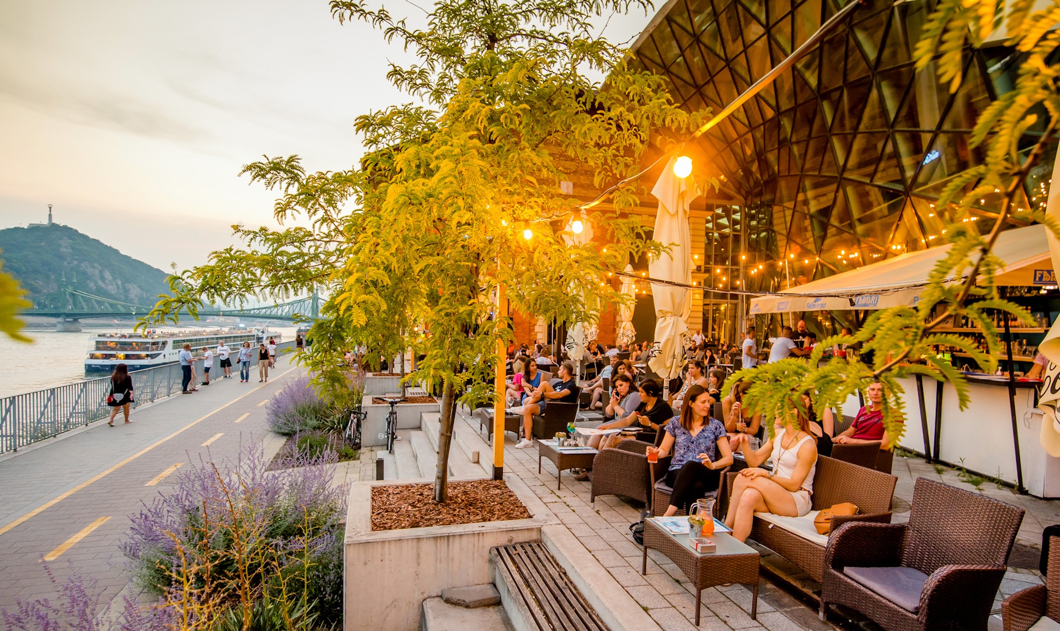 Budapest Nightlife Guide Best Area to Stay for Nightlife