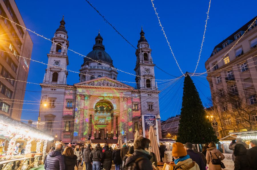 Budapest Basilica Christmas Market 