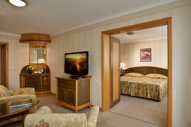 SUITE EXECUTIVE