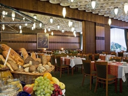 Restaurant Tavirózsa
