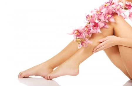 SpaRitual Pedicure and Feet Ritual with your choise of polish/De-stress