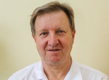 Dr.med. Pavel Makovnik