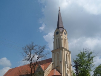 Římsko-katolický kostel v Arács