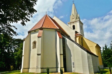 Szent Kelemen (Saint Clement) Parish Church