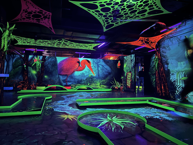 Indoor MiniGolf