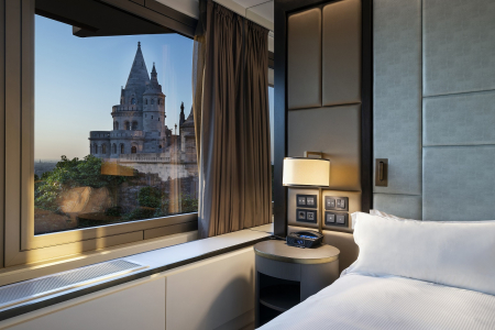Pest megér egy estet! vagy többet! A Danubius Hotels budapesti szállodái exkluzív nyári ajánlatokkal csábítják a hazai vendégeket.